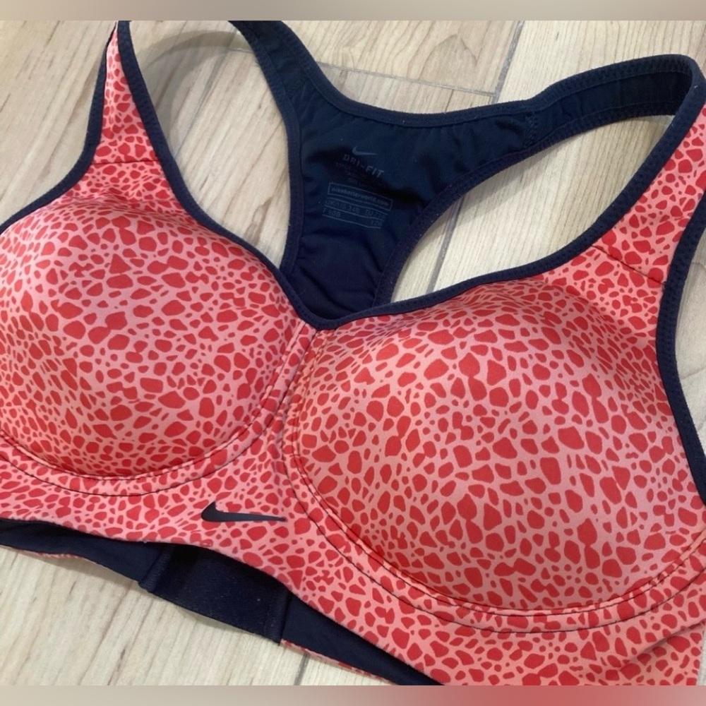 Nike Dri-Fit Racerback Sports Bra 34B